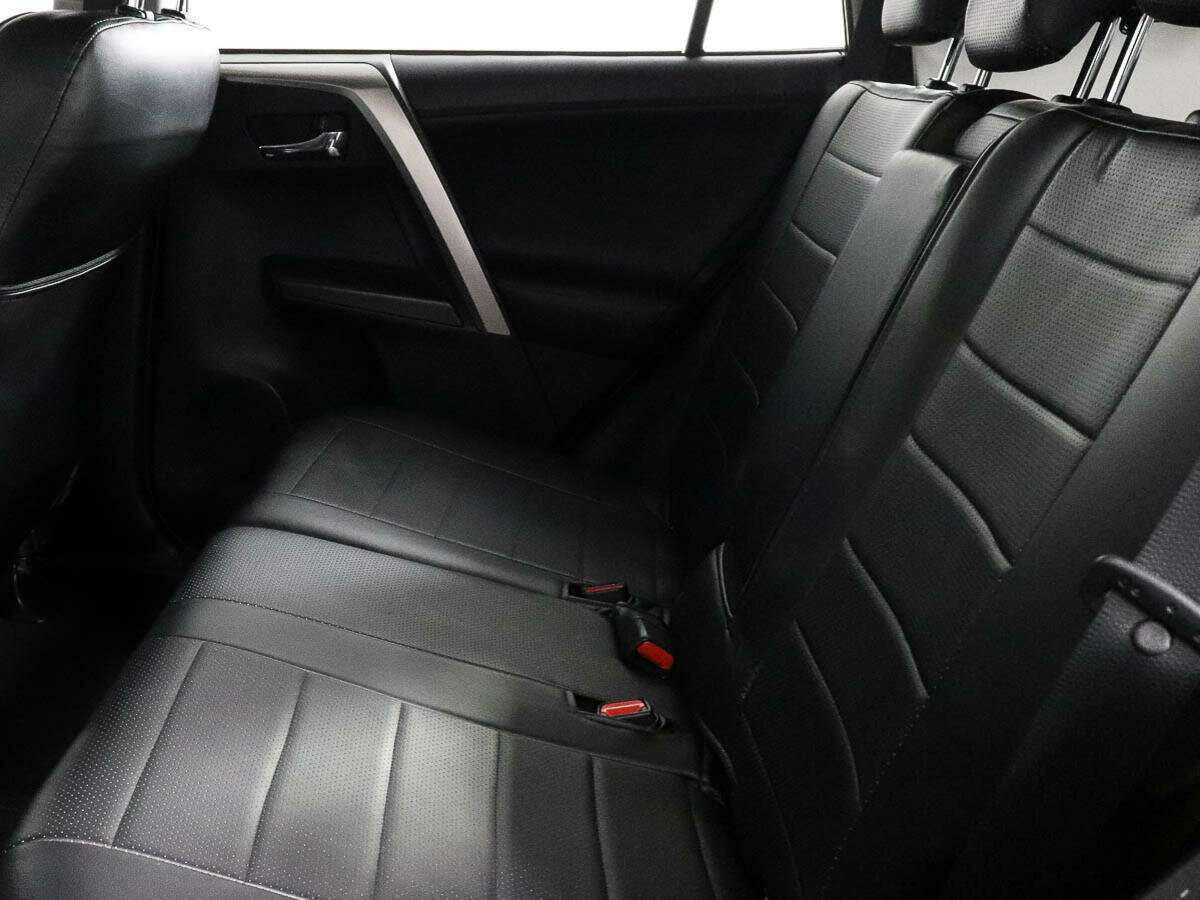 Купить Toyota RAV4, 2016, 98 619 км.. Фото: #7