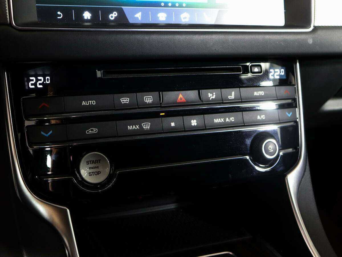 Купить Jaguar XF, 2018, 67 090 км.. Фото: #22