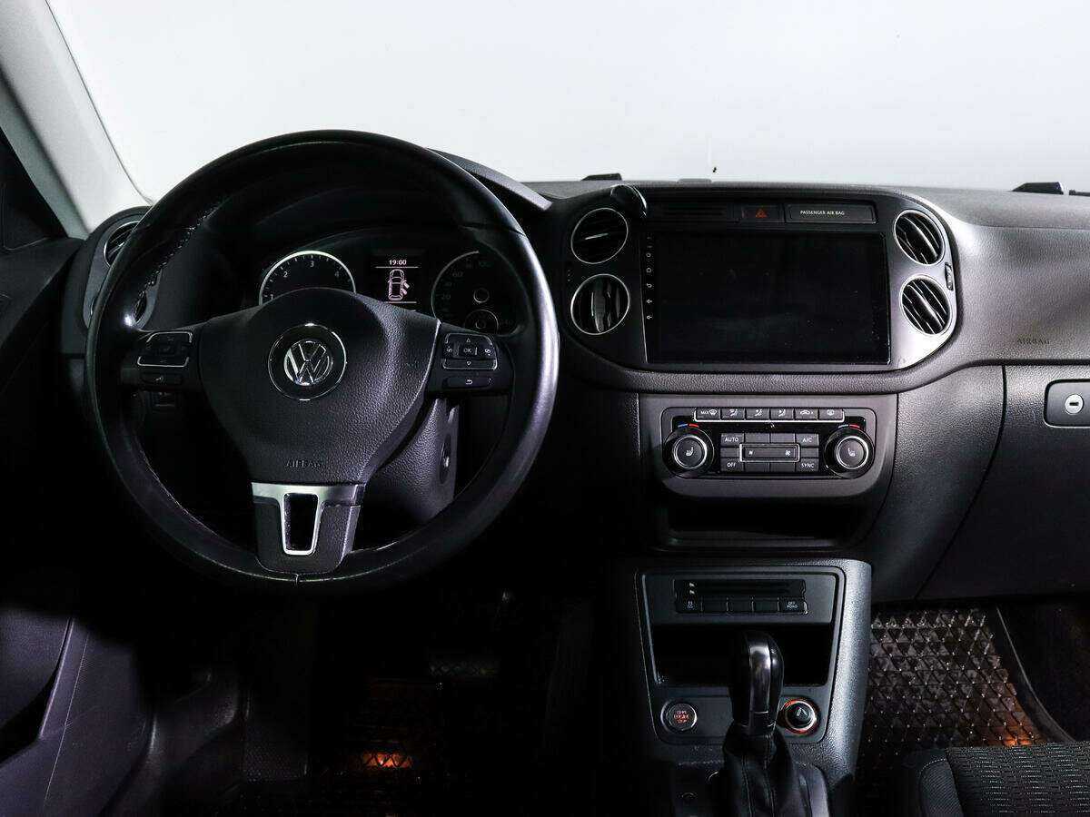 Купить Volkswagen Tiguan, 2012, 130 200 км.. Фото: #11
