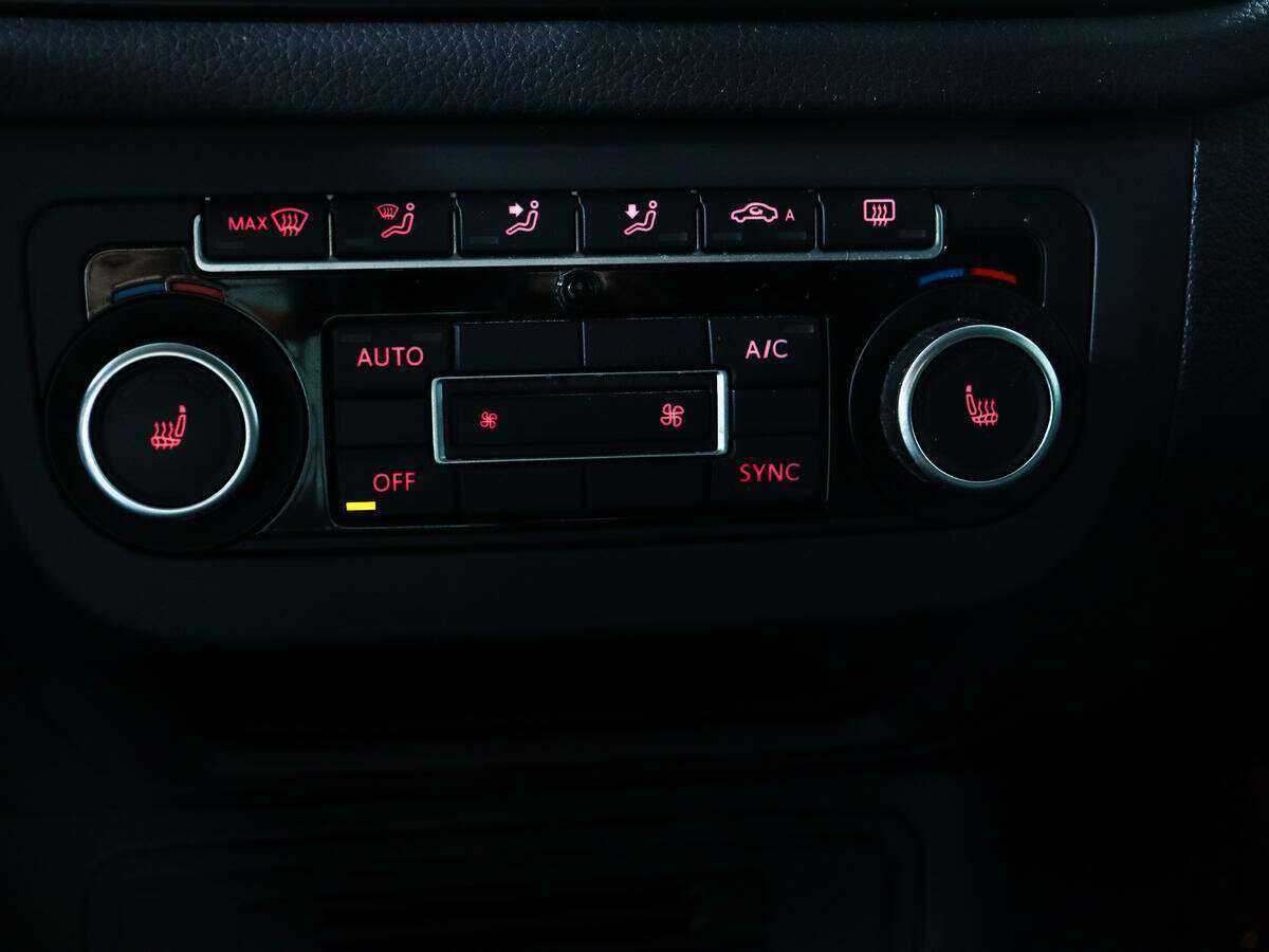 Купить Volkswagen Tiguan, 2012, 130 200 км.. Фото: #17