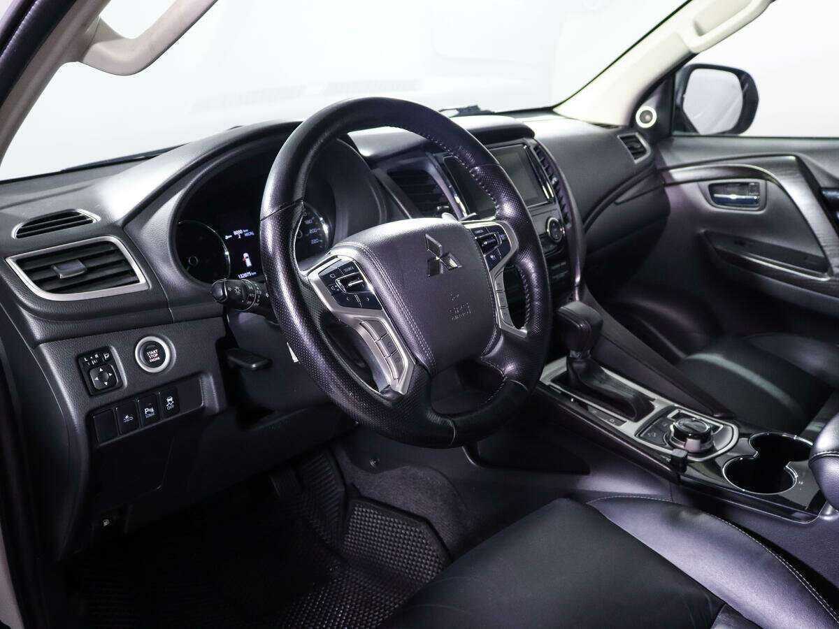 Купить Mitsubishi Pajero Sport, 2018, 132 074 км.. Фото: #11