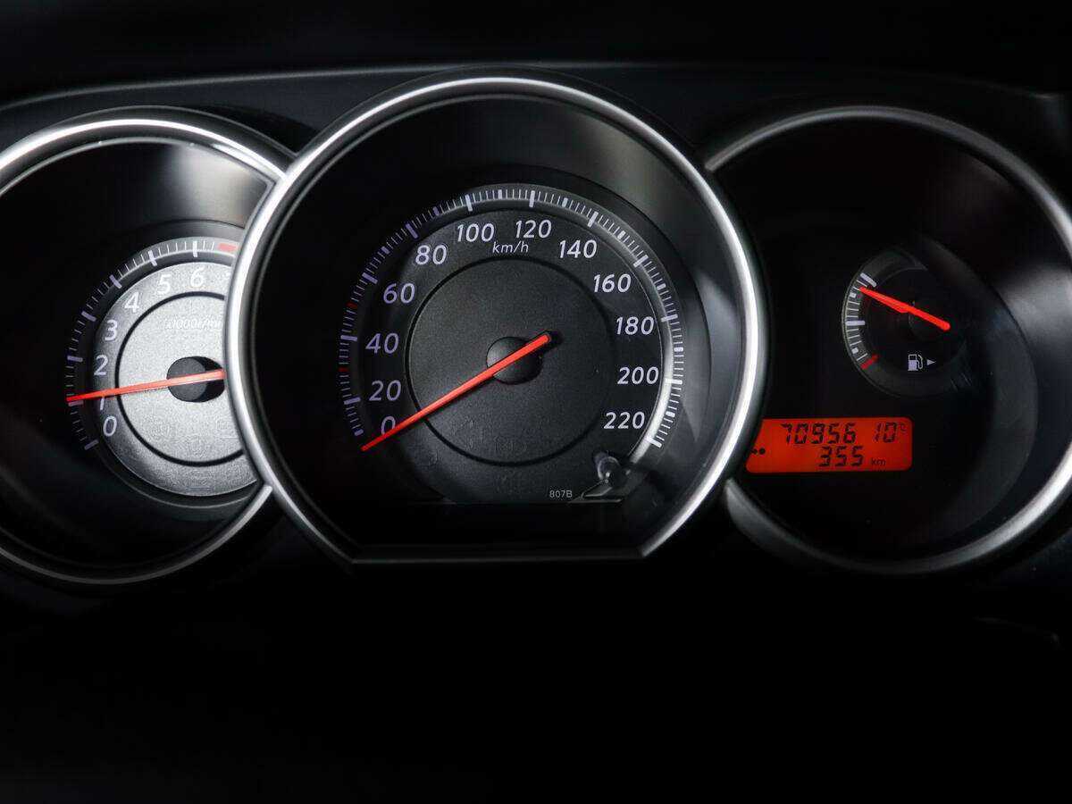 Купить Nissan Tiida, 2012, 70 000 км.. Фото: #10