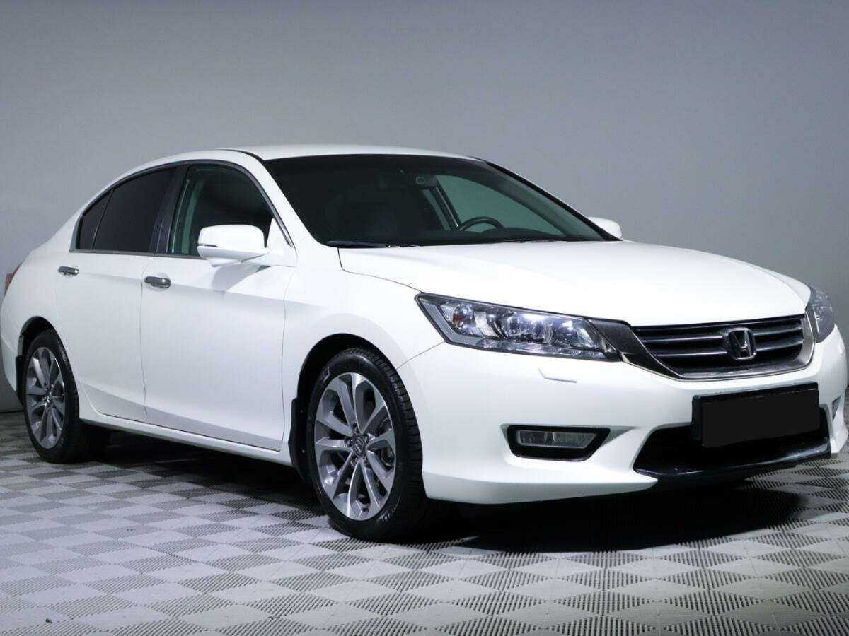 Купить Honda Accord, 2013, 40 485 км.. Фото: #2