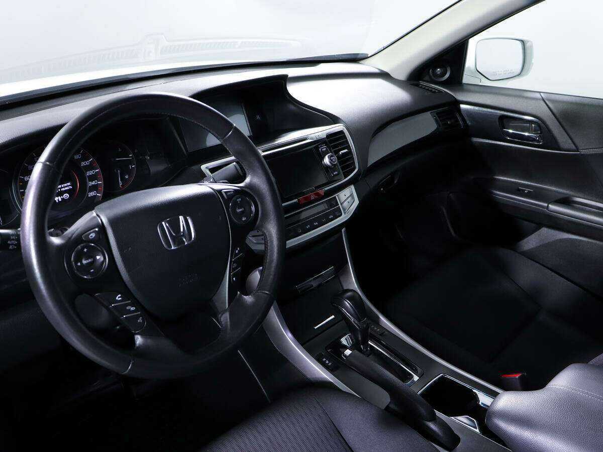 Купить Honda Accord, 2013, 40 485 км.. Фото: #10