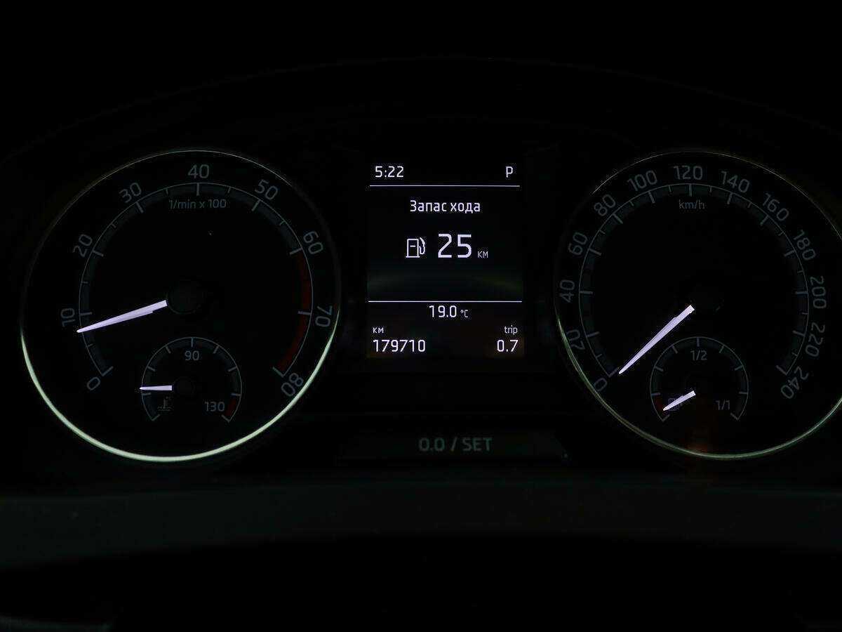 Купить Skoda Rapid, 2017, 179 376 км.. Фото: #8