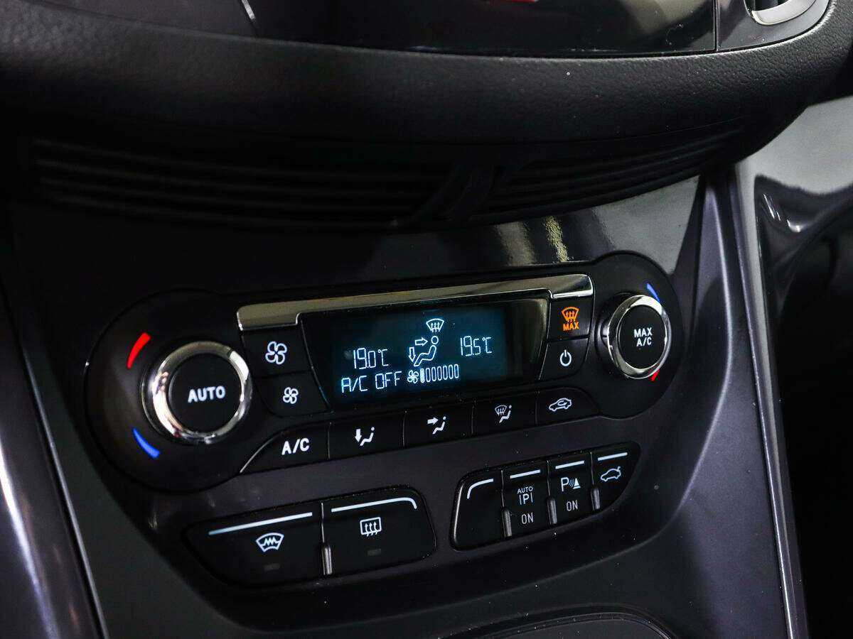 Купить Ford Kuga, 2015, 129 750 км.. Фото: #18