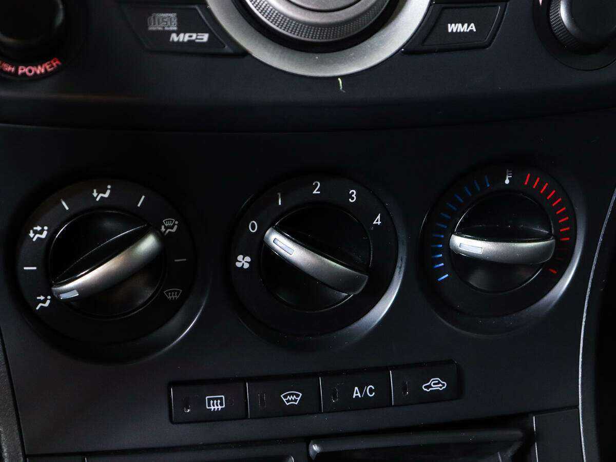 Купить Mazda 3, 2012, 172 625 км.. Фото: #16