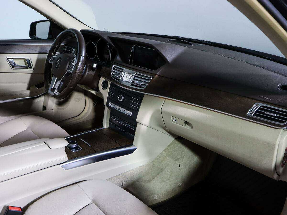 Купить Mercedes-Benz E-Класс, 2015, 65 859 км.. Фото: #6