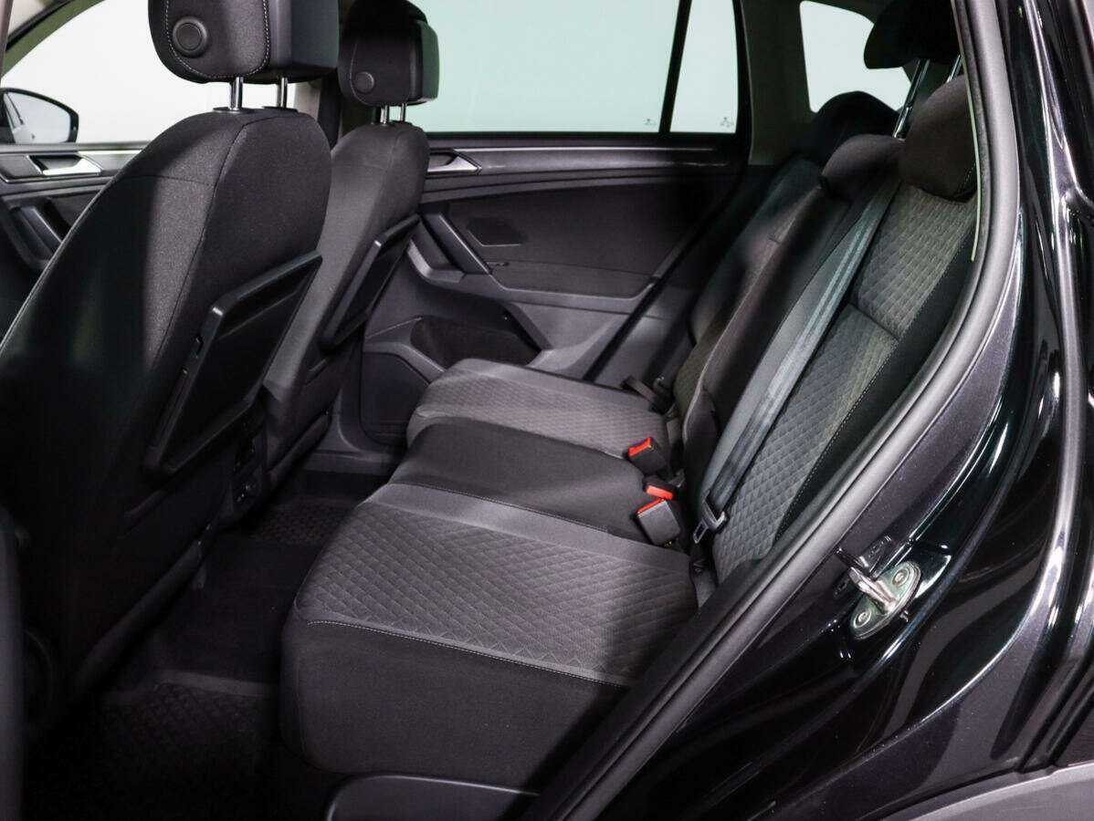 Купить Volkswagen Tiguan, 2018, 118 948 км.. Фото: #7