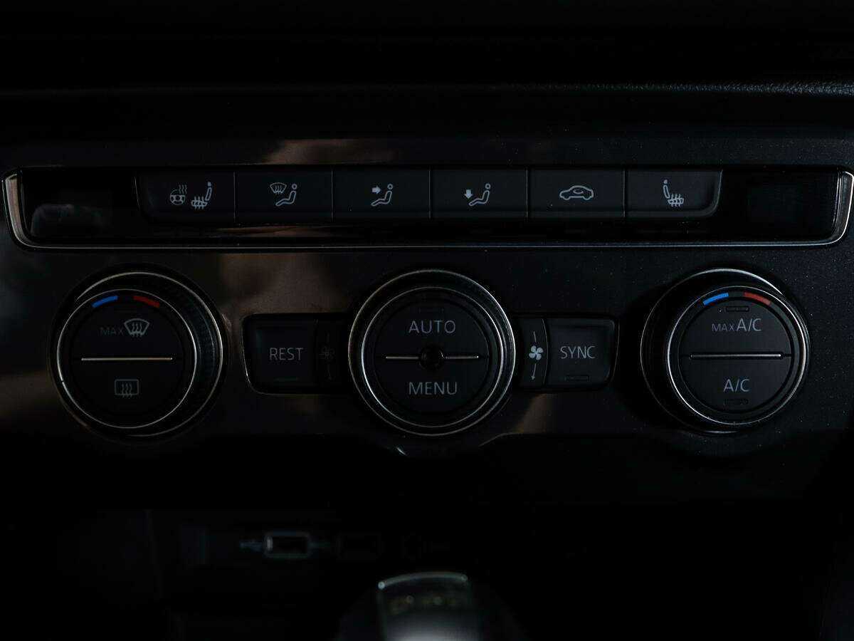 Купить Volkswagen Tiguan, 2018, 107 000 км.. Фото: #16