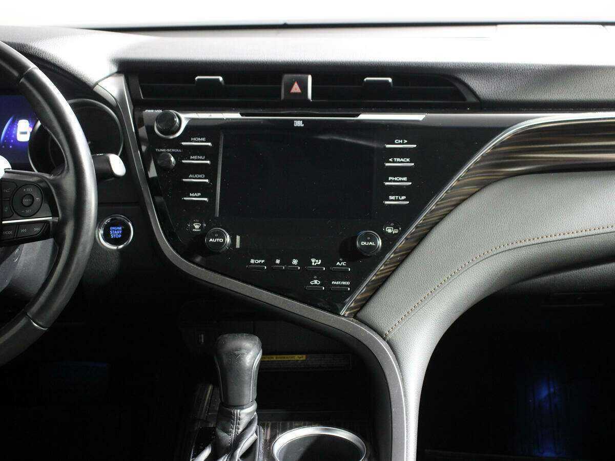 Купить Toyota Camry, 2018, 105 000 км.. Фото: #9