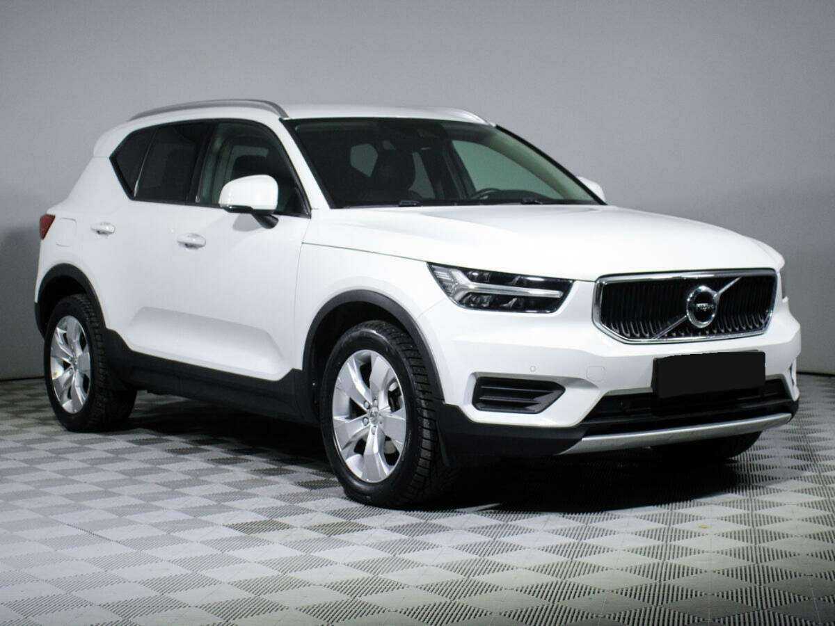 Купить Volvo XC40, 2019, 89 659 км.. Фото: #2