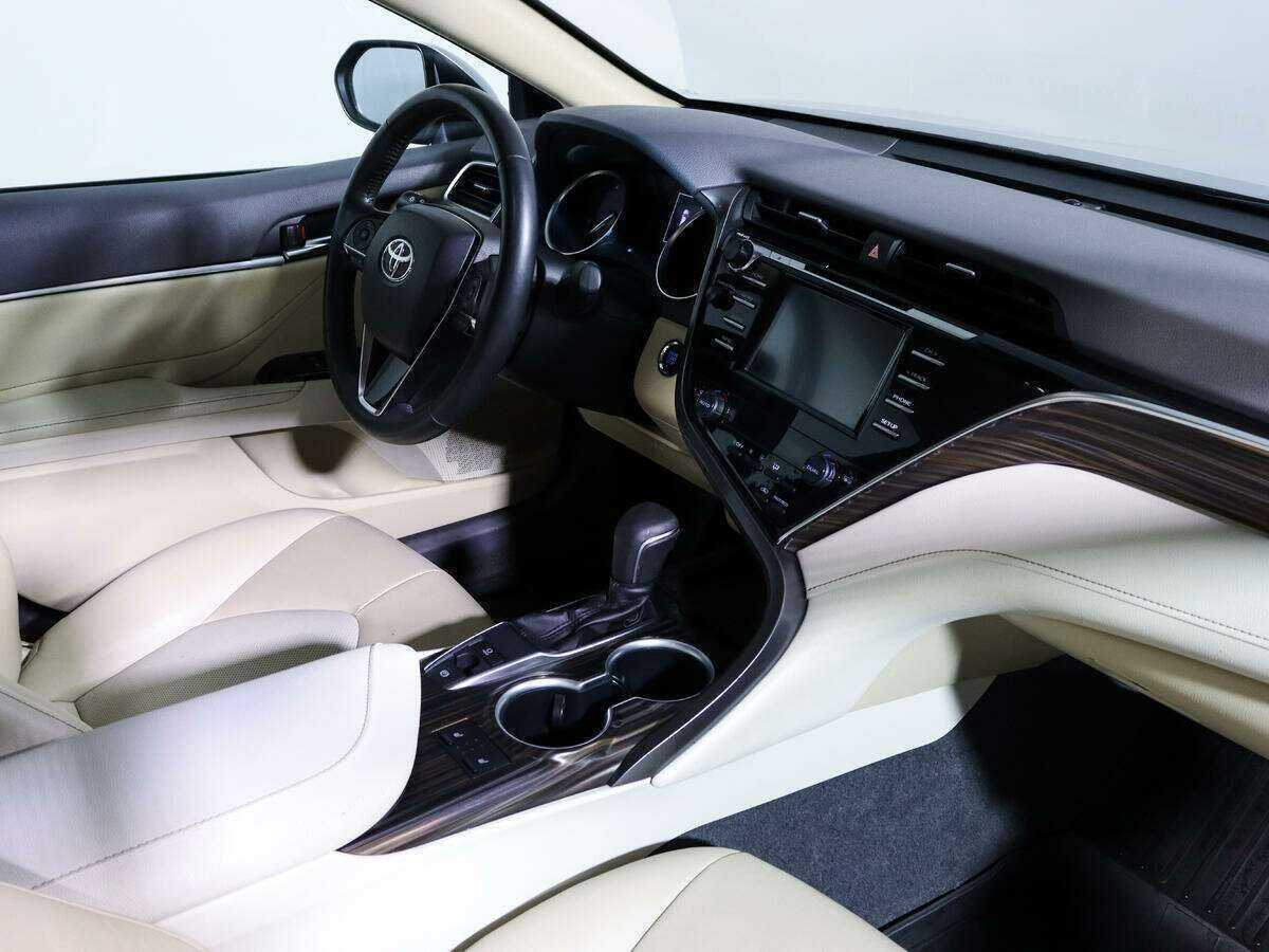 Купить Toyota Camry, 2020, 90 000 км.. Фото: #5