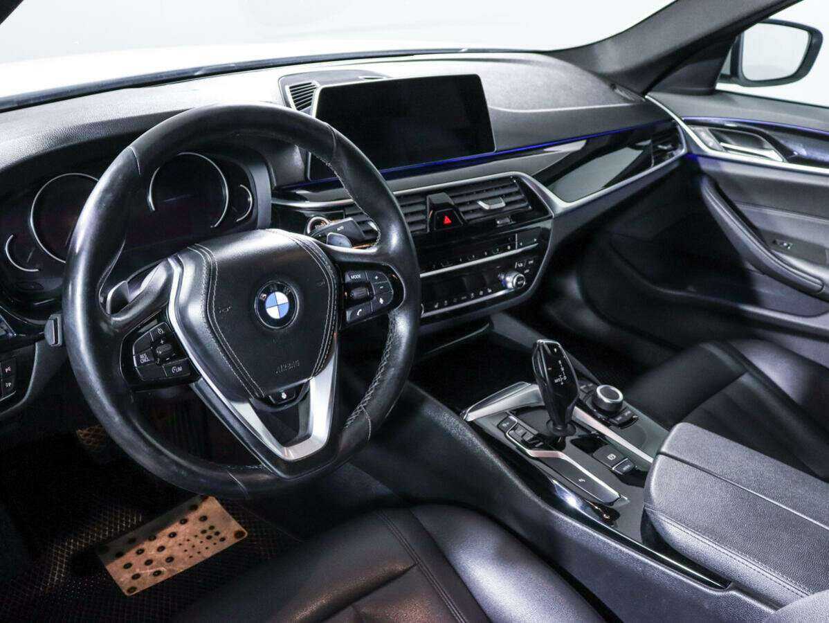 Купить BMW 5 серии, 2018, 175 697 км.. Фото: #11
