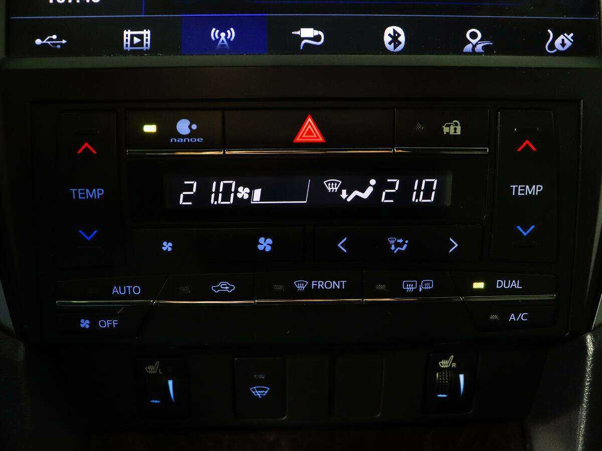 Купить Toyota Camry, 2017, 94 000 км.. Фото: #17