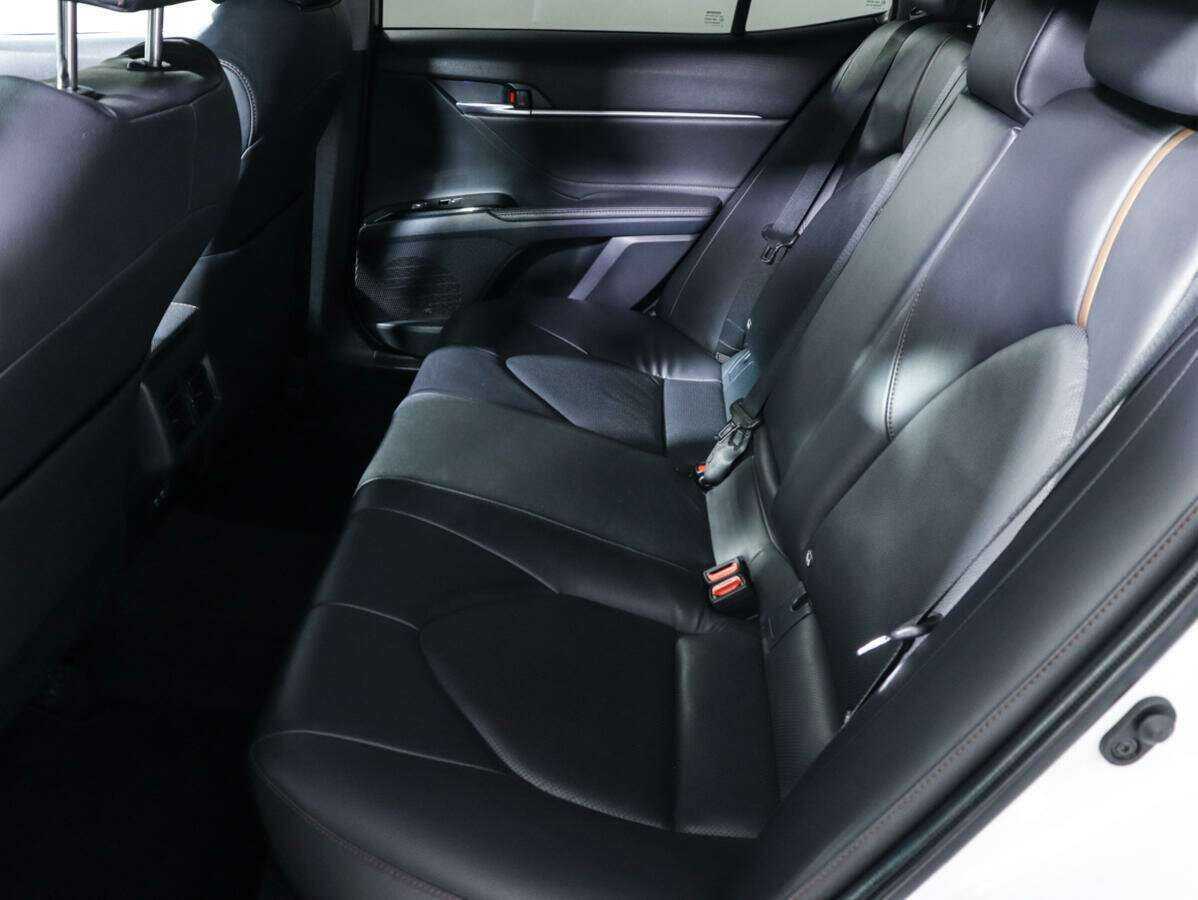 Купить Toyota Camry, 2018, 121 517 км.. Фото: #6