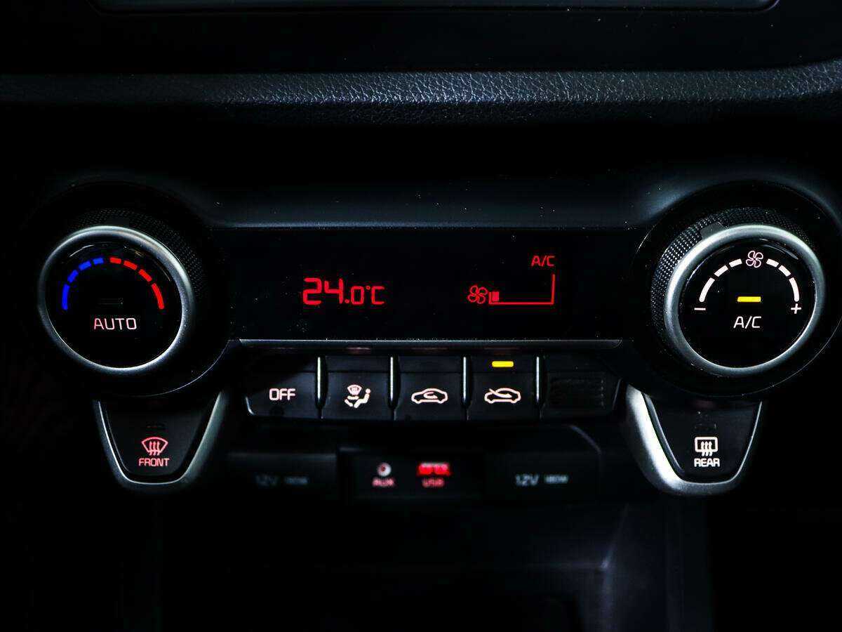 Купить Kia Rio, 2018, 38 198 км.. Фото: #19