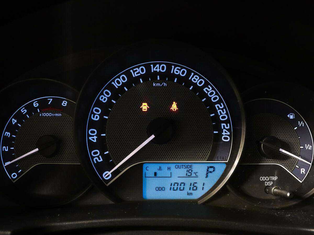 Купить Toyota Corolla, 2013, 101 000 км.. Фото: #7