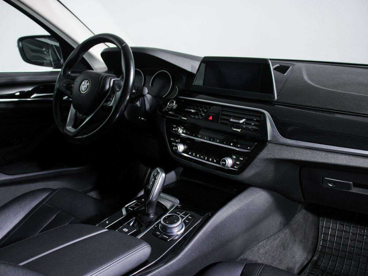 Купить BMW 5 серии, 2017, 157 968 км.. Фото: #7