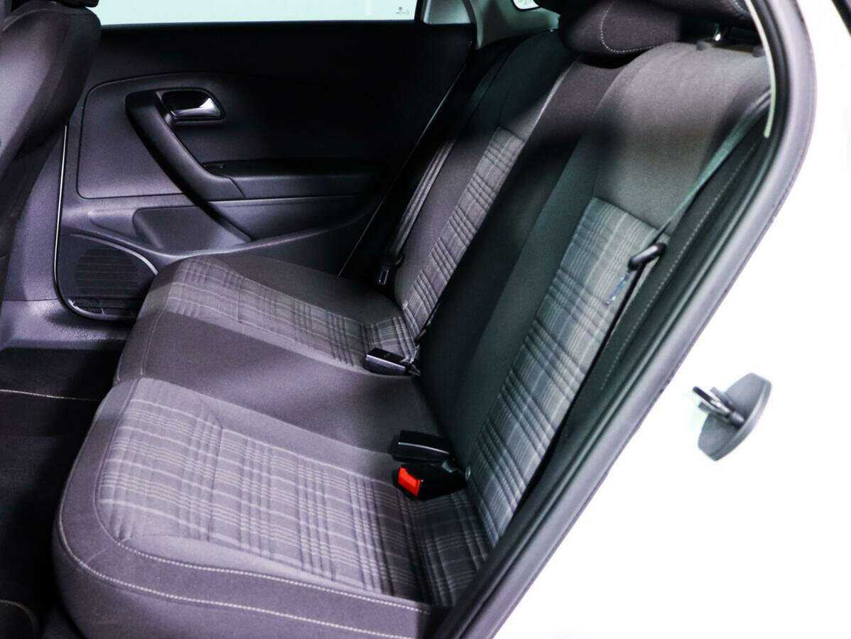 Купить Volkswagen Polo, 2017, 151 302 км.. Фото: #9