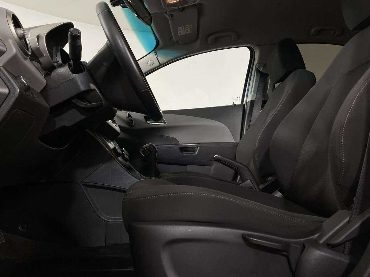 Купить Chevrolet Aveo, 2015, 103 623 км.. Фото: #7