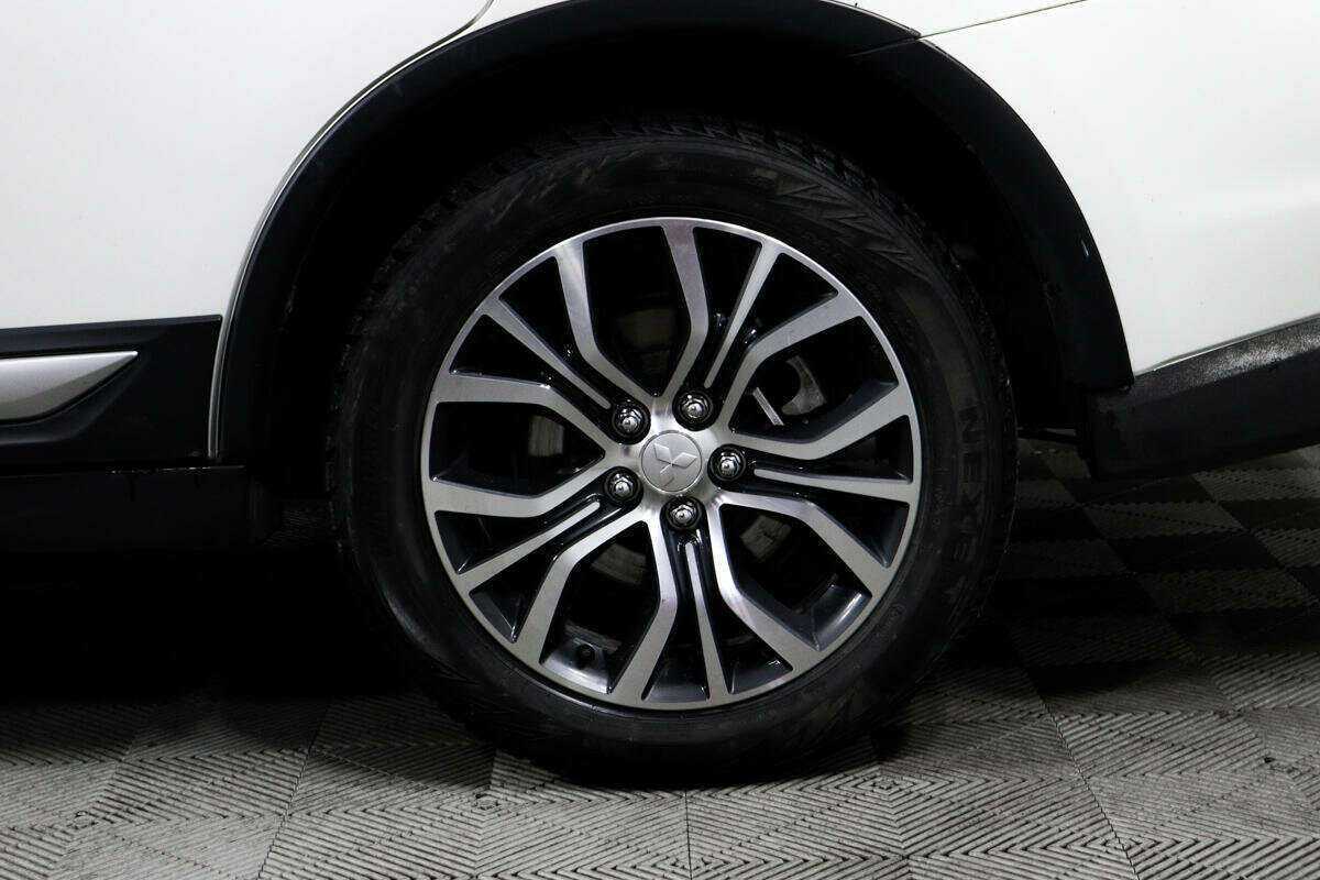 Купить Mitsubishi Outlander, 2018, 173 198 км.. Фото: #11