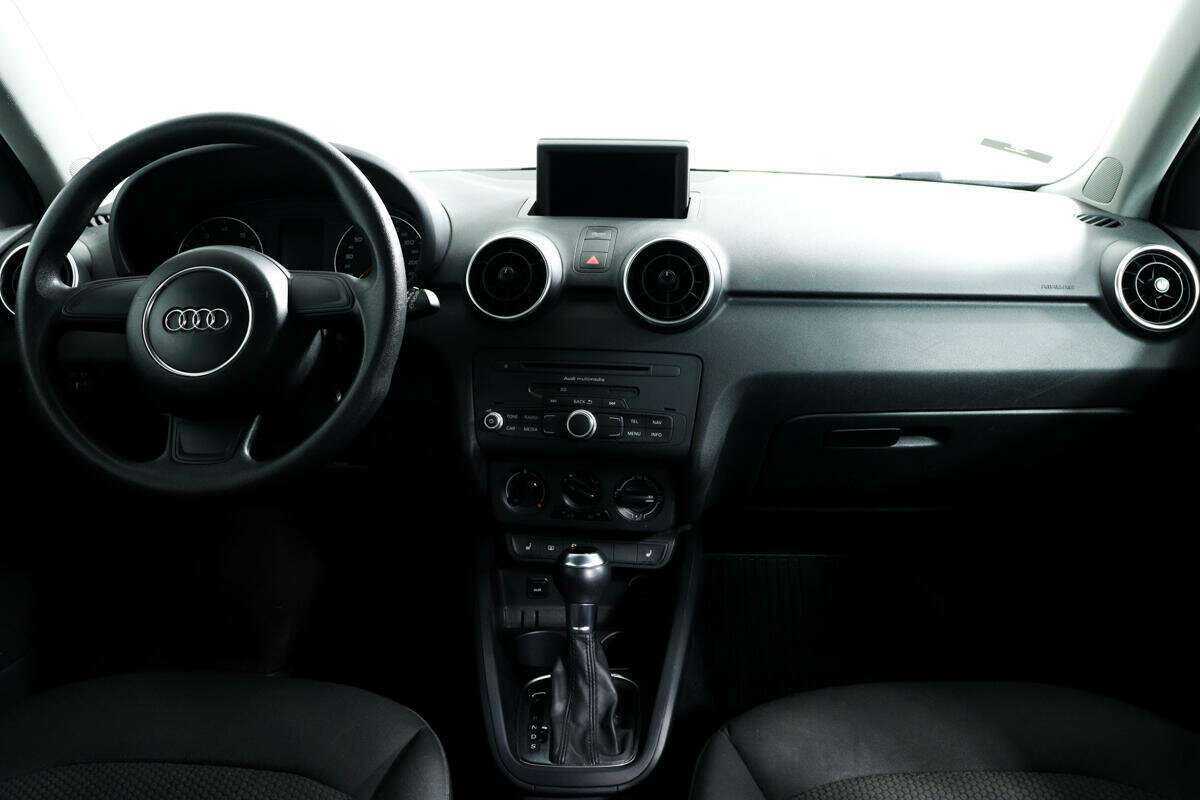 Купить Audi A1, 2012, 102 149 км.. Фото: #10