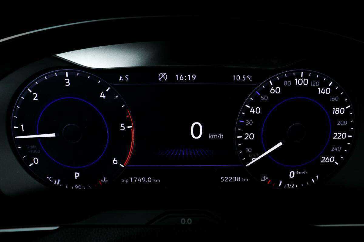 Купить Volkswagen Passat, 2018, 51 460 км.. Фото: #8