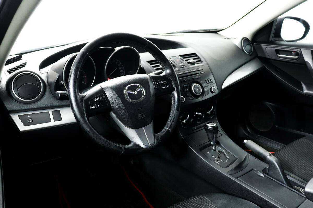 Купить Mazda 3, 2013, 241 907 км.. Фото: #11
