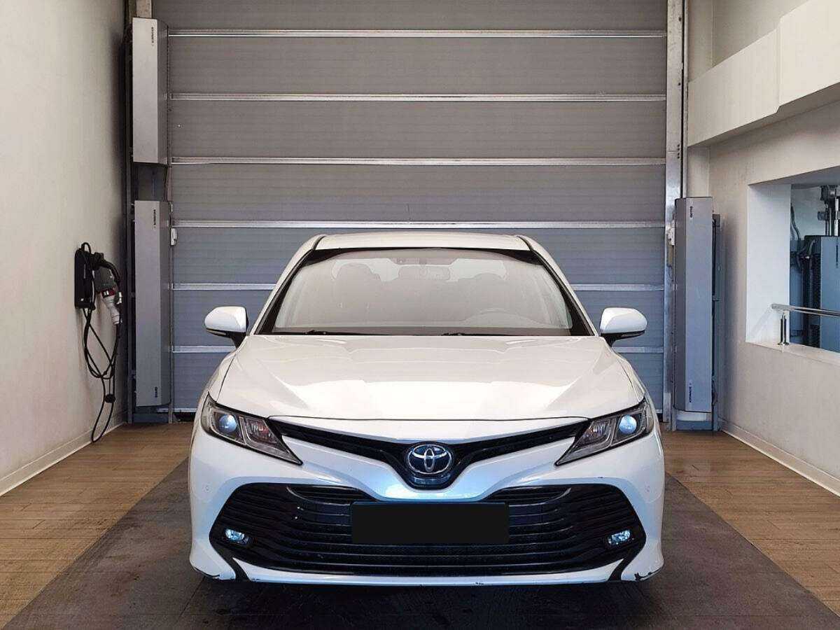 Купить Toyota Camry, 2018, 68 281 км.. Фото: #1