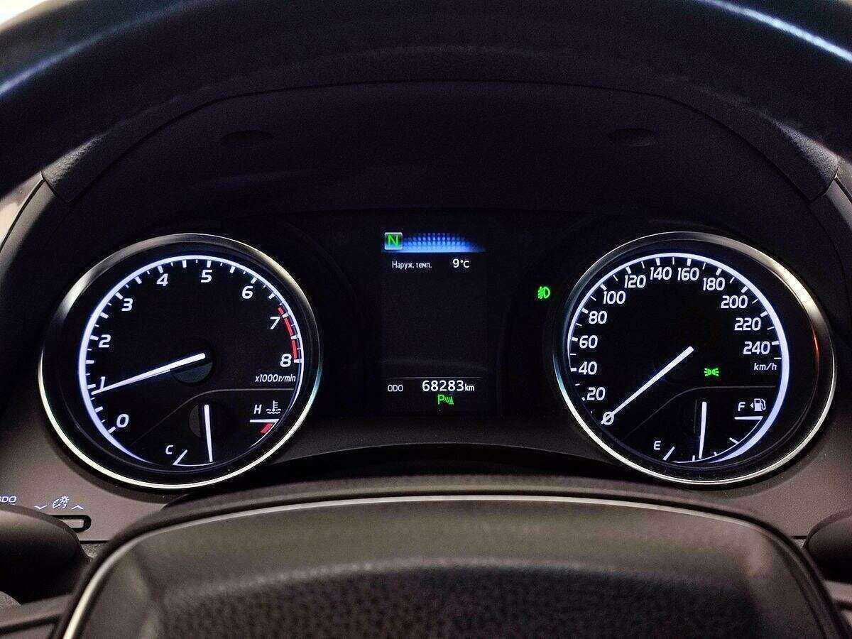 Купить Toyota Camry, 2018, 68 281 км.. Фото: #13