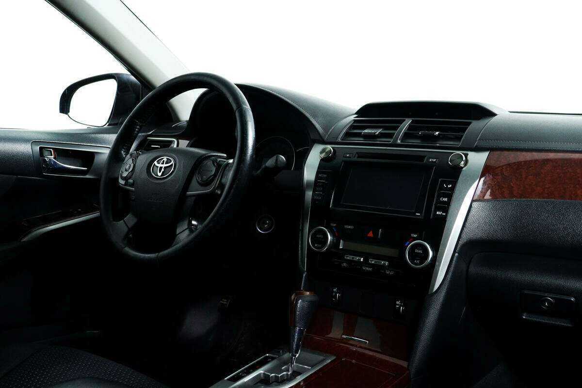 Купить Toyota Camry, 2012, 228 268 км.. Фото: #8