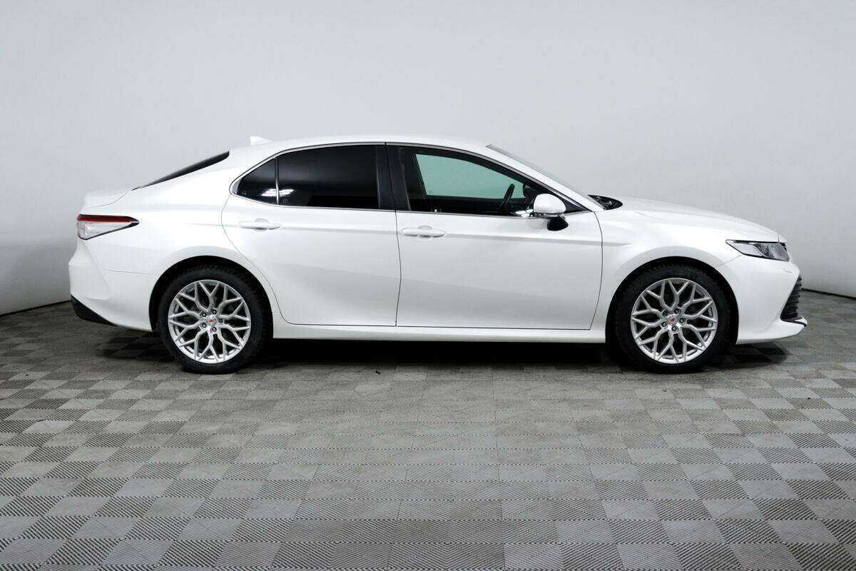 Купить Toyota Camry, 2019, 59 812 км.. Фото: #3