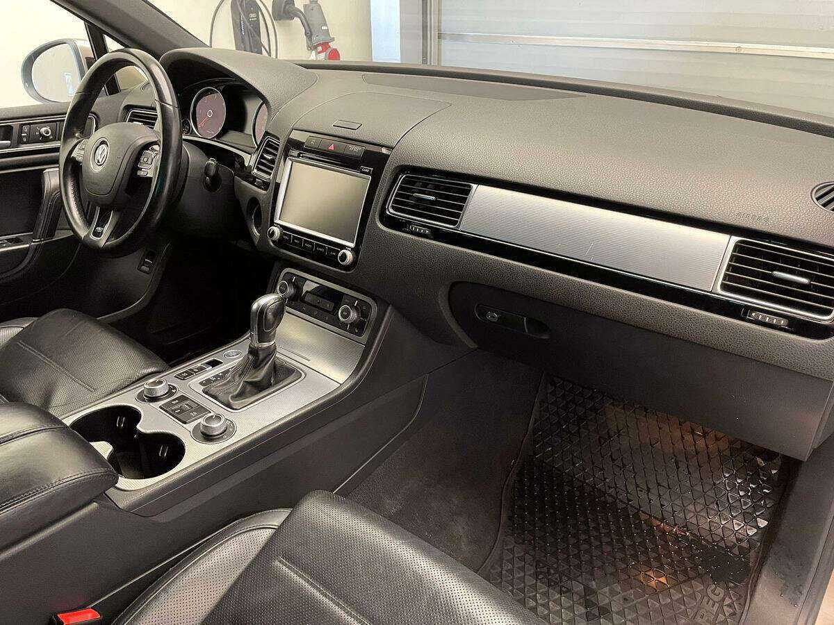 Купить Volkswagen Touareg, 2015, 166 892 км.. Фото: #5