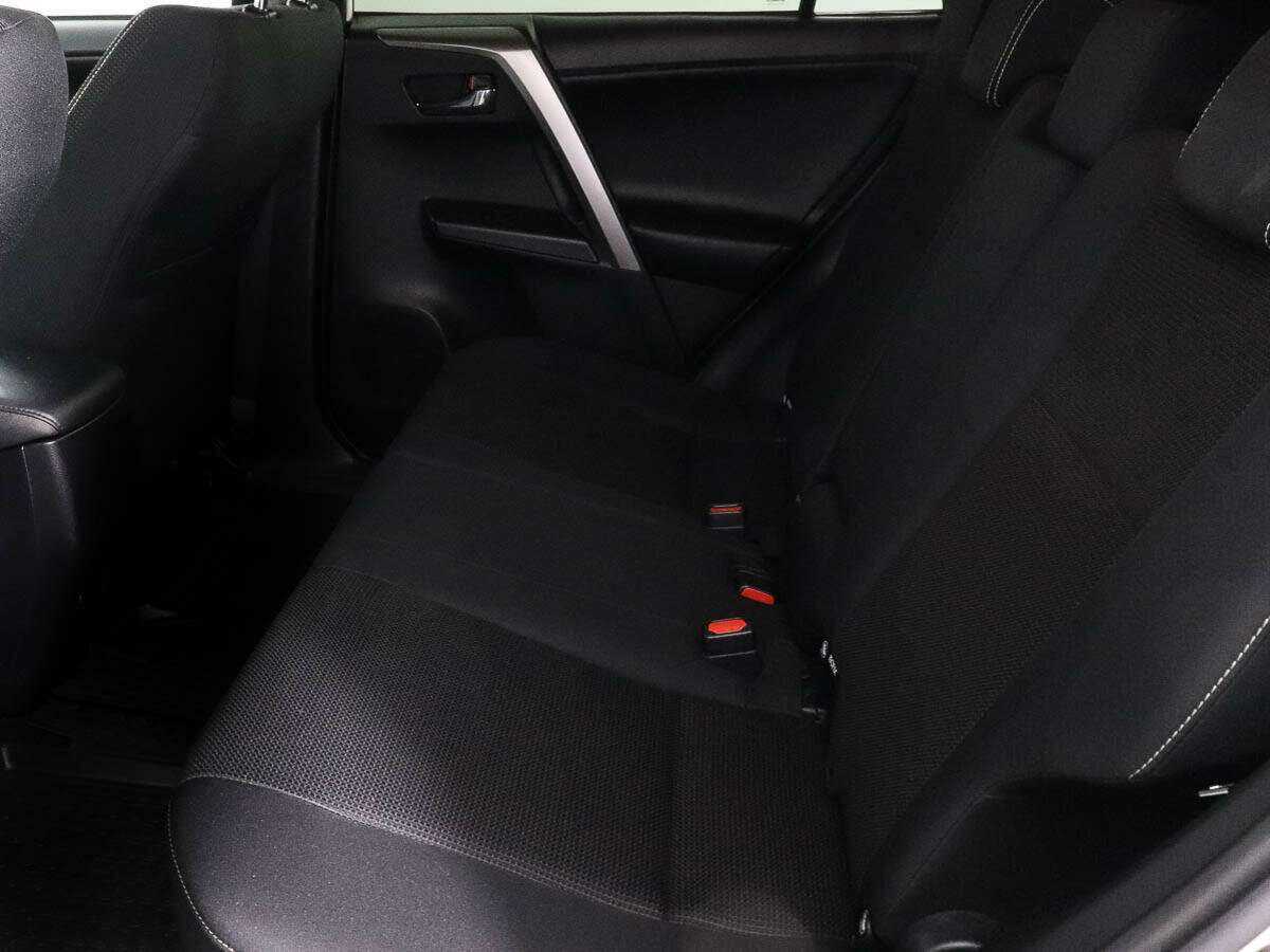 Купить Toyota RAV4, 2019, 130 229 км.. Фото: #6