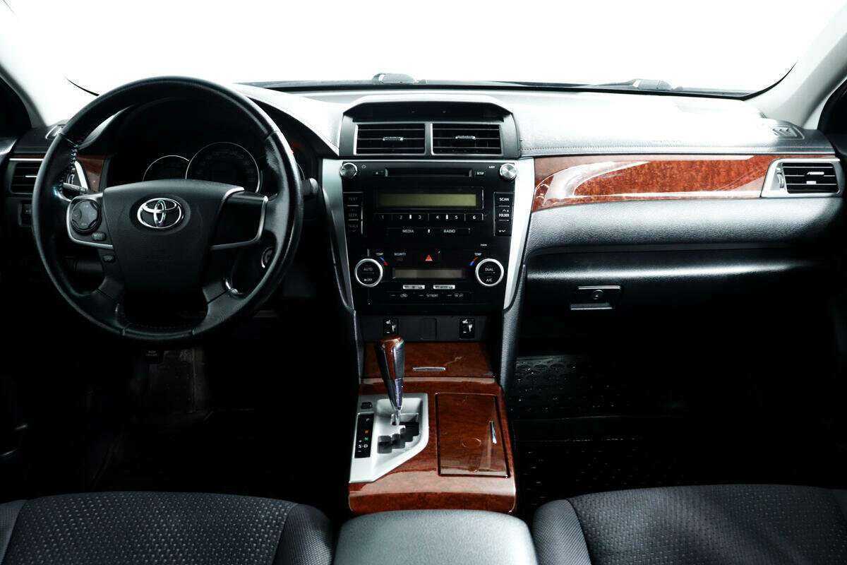 Купить Toyota Camry, 2012, 198 000 км.. Фото: #10