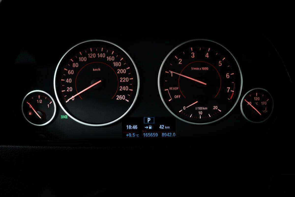 Купить BMW 3 серии, 2018, 165 656 км.. Фото: #9