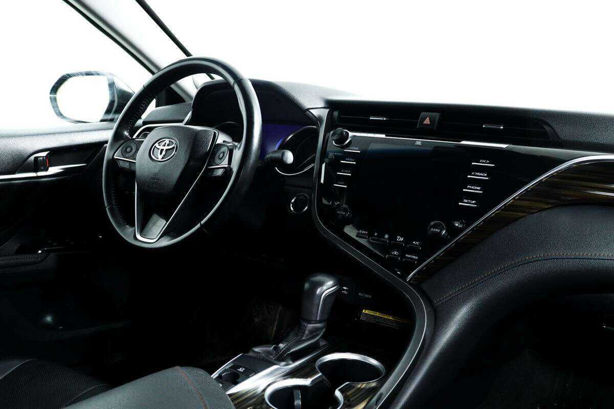 Купить Toyota Camry, 2019, 142 527 км.. Фото: #8