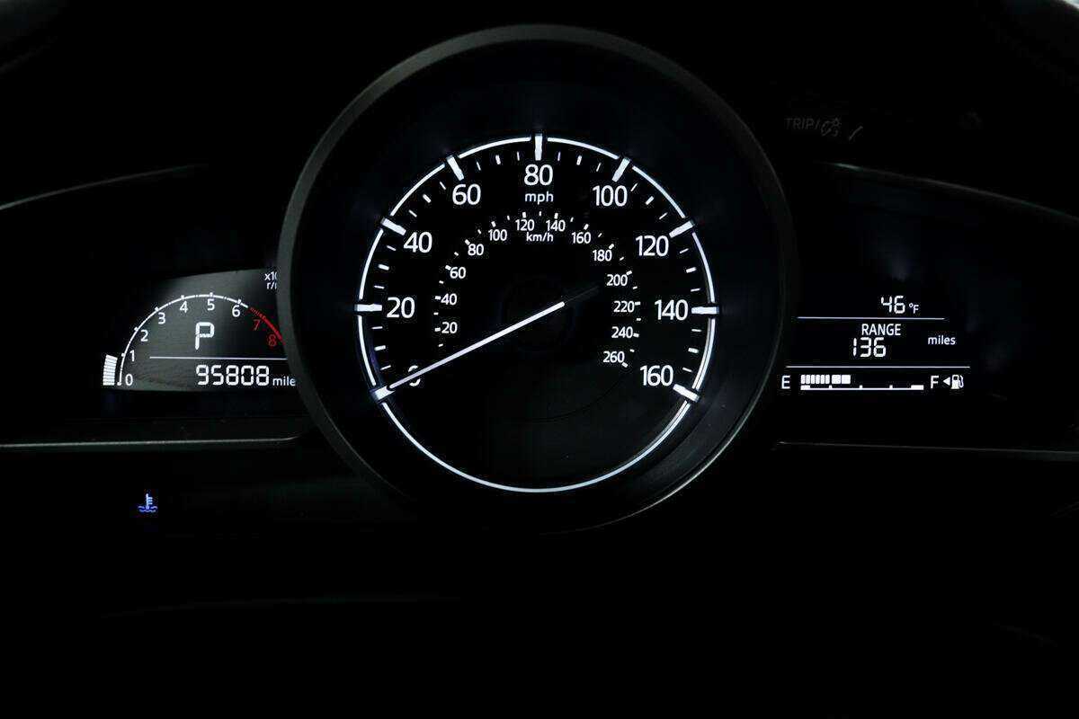 Купить Mazda 3, 2016, 153 387 км.. Фото: #9