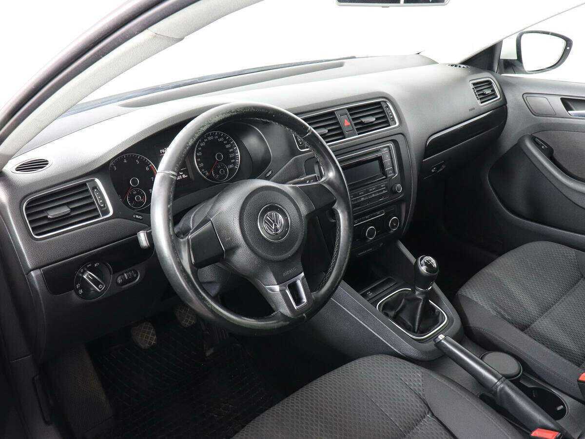 Купить Volkswagen Jetta, 2013, 166 916 км.. Фото: #8