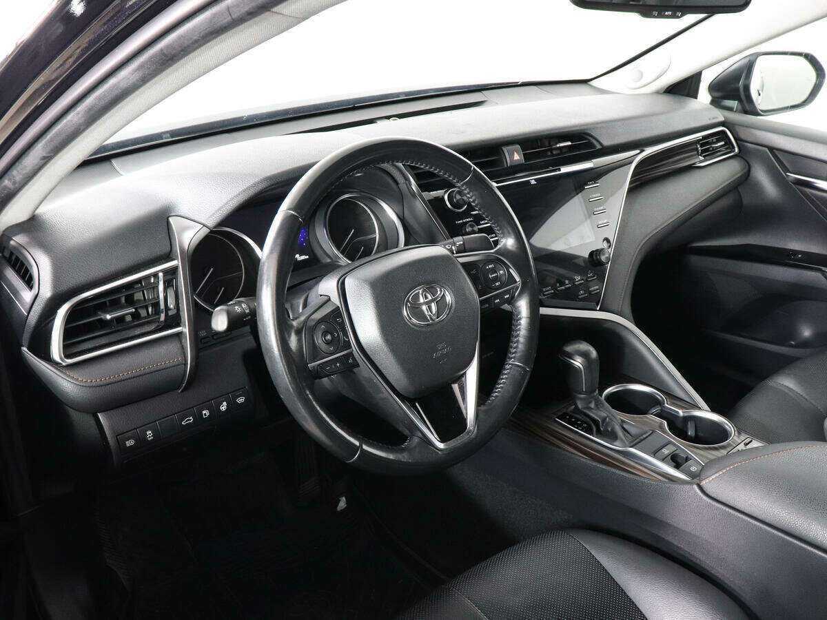 Купить Toyota Camry, 2018, 72 200 км.. Фото: #8