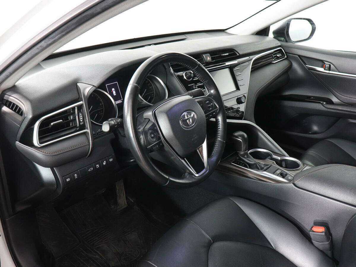 Купить Toyota Camry, 2019, 84 000 км.. Фото: #7
