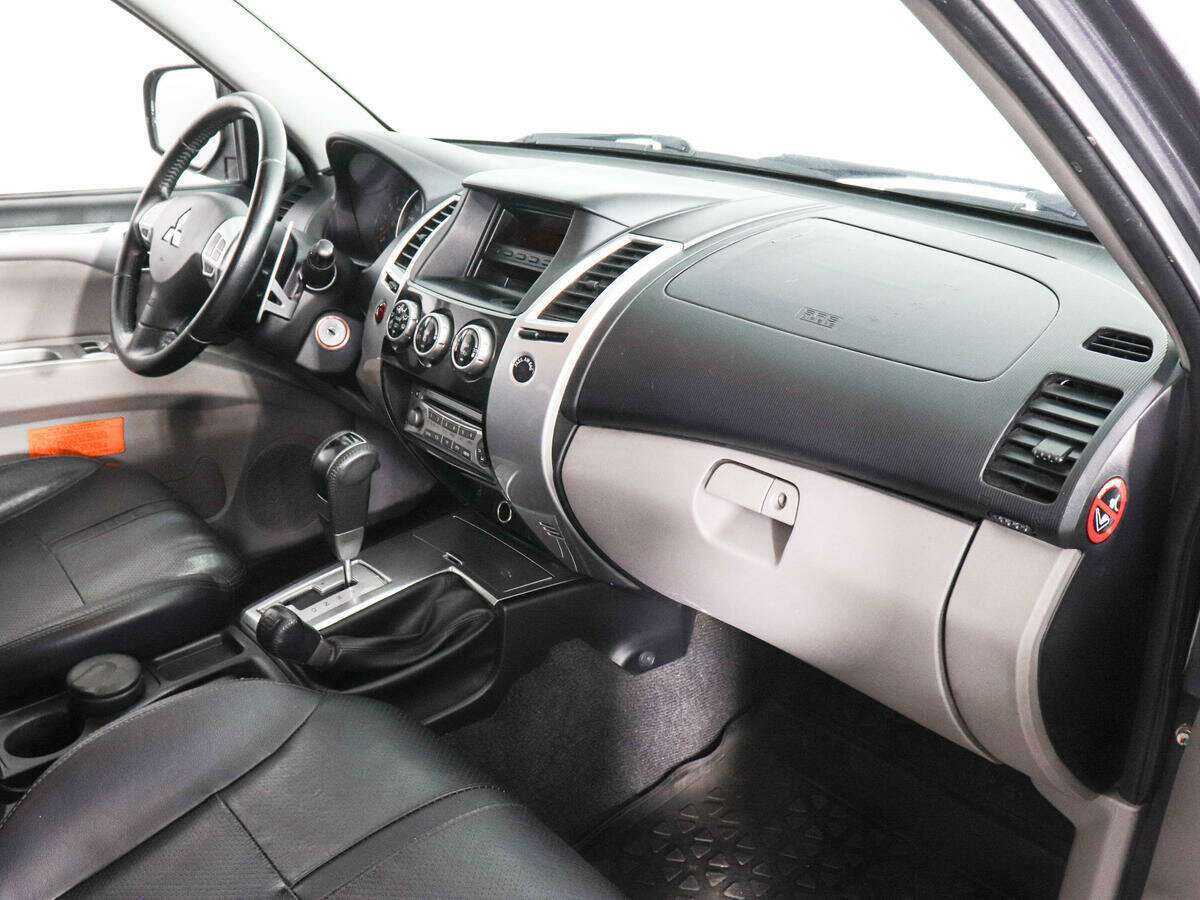 Купить Mitsubishi Pajero Sport, 2012, 237 627 км.. Фото: #9