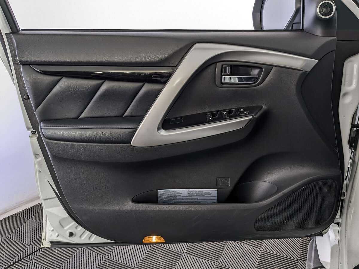 Купить Mitsubishi Pajero Sport, 2017, 198 584 км.. Фото: #14