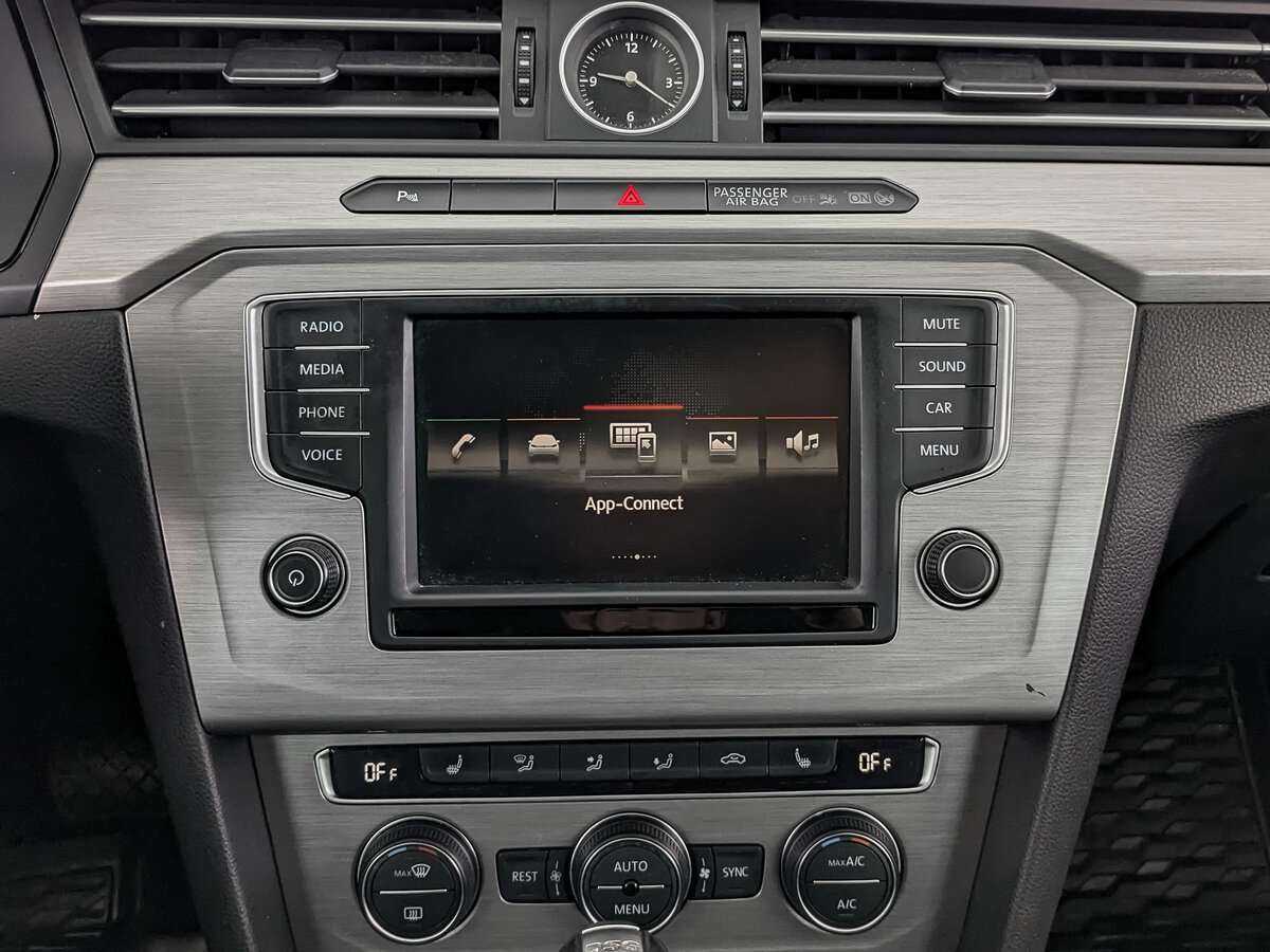 Купить Volkswagen Passat, 2016, 61 012 км.. Фото: #11