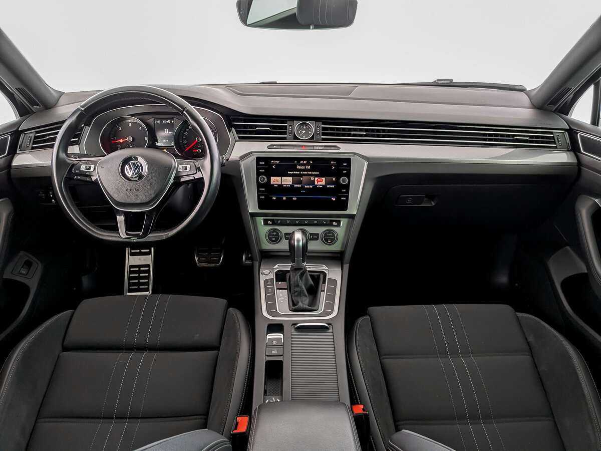 Купить Volkswagen Passat, 2018, 188 183 км.. Фото: #13