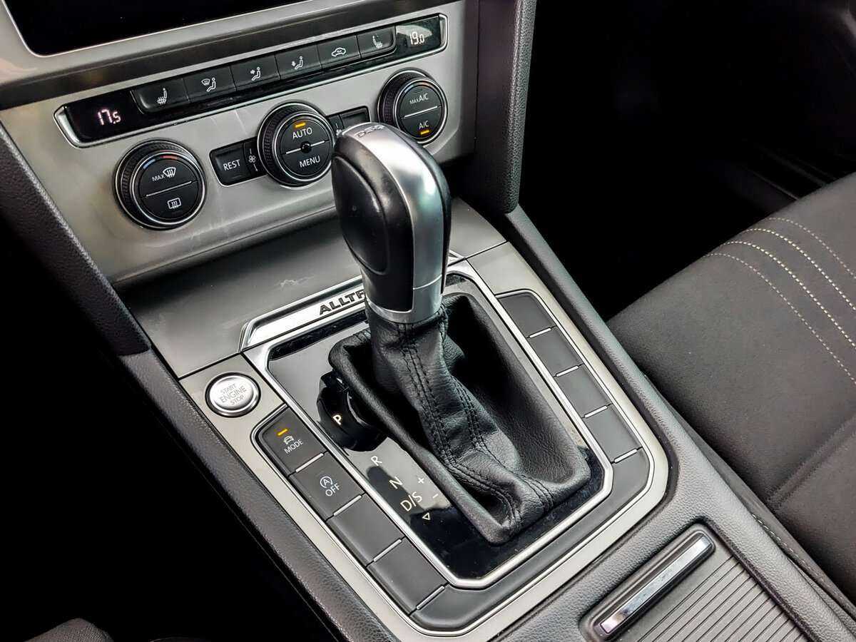 Купить Volkswagen Passat, 2018, 188 183 км.. Фото: #27