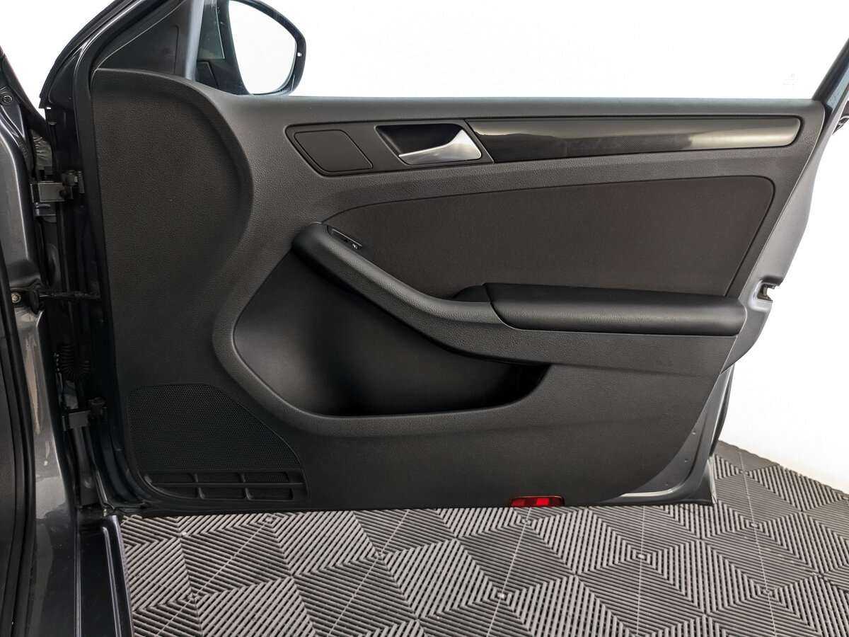 Купить Volkswagen Jetta, 2012, 125 436 км.. Фото: #18