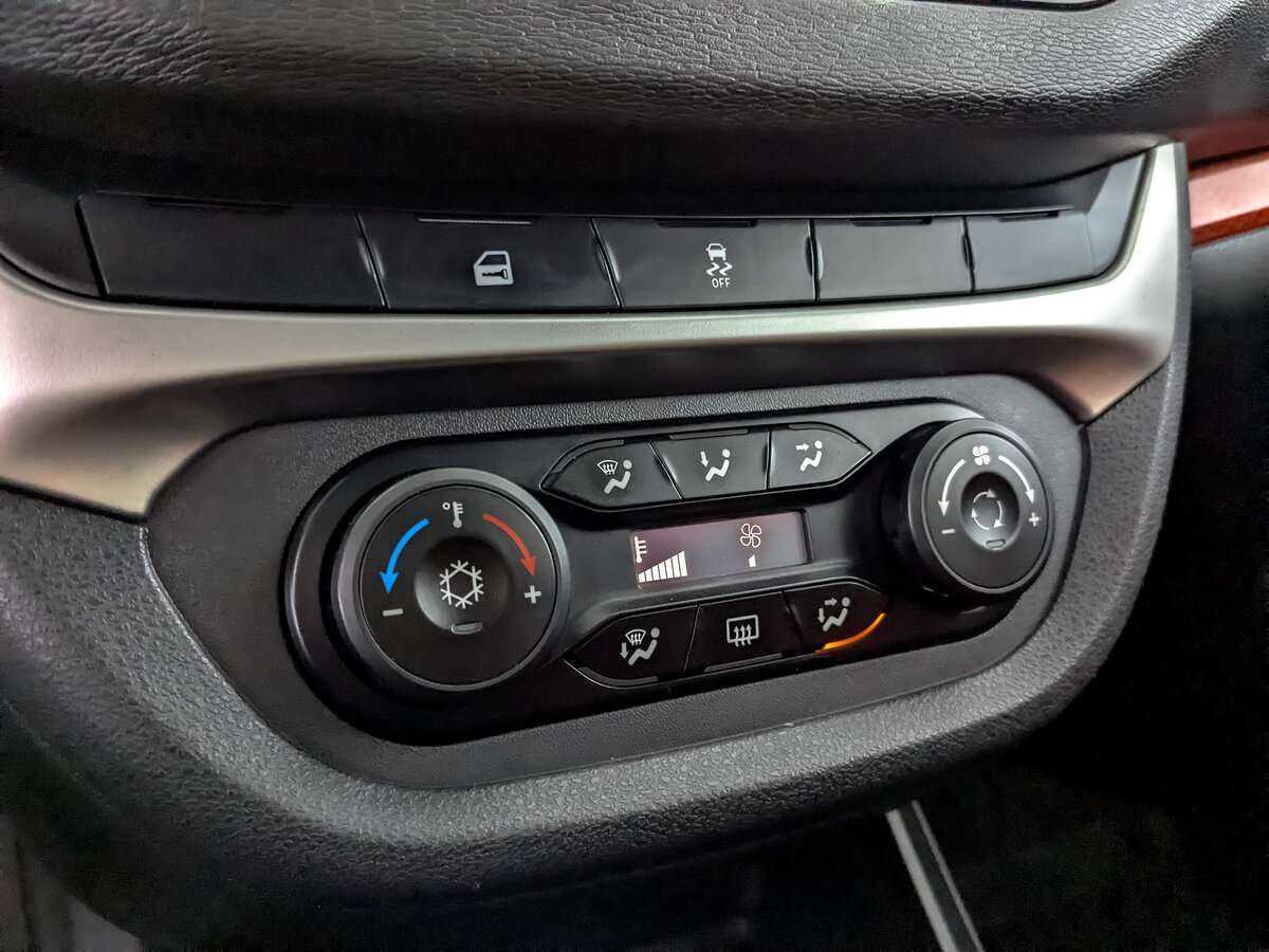 Купить Lada (ВАЗ) Vesta, 2021, 110 237 км.. Фото: #14