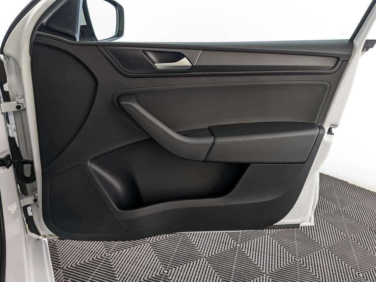 Купить Volkswagen Polo, 2021, 101 606 км.. Фото: #17